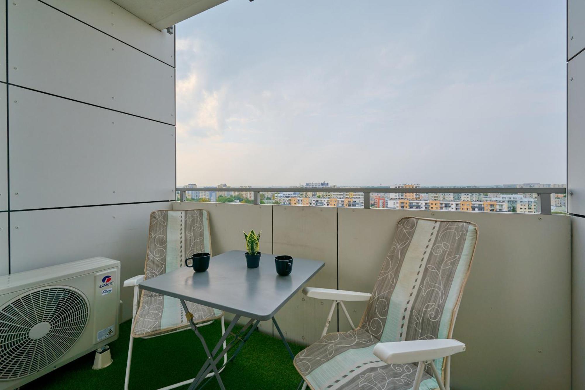 Apartment Drzewieckiego With Parking By Renters Wroclaw