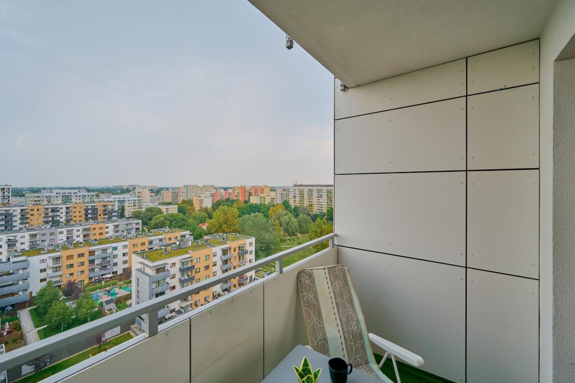 Drzewieckiego With Parking By Renters *