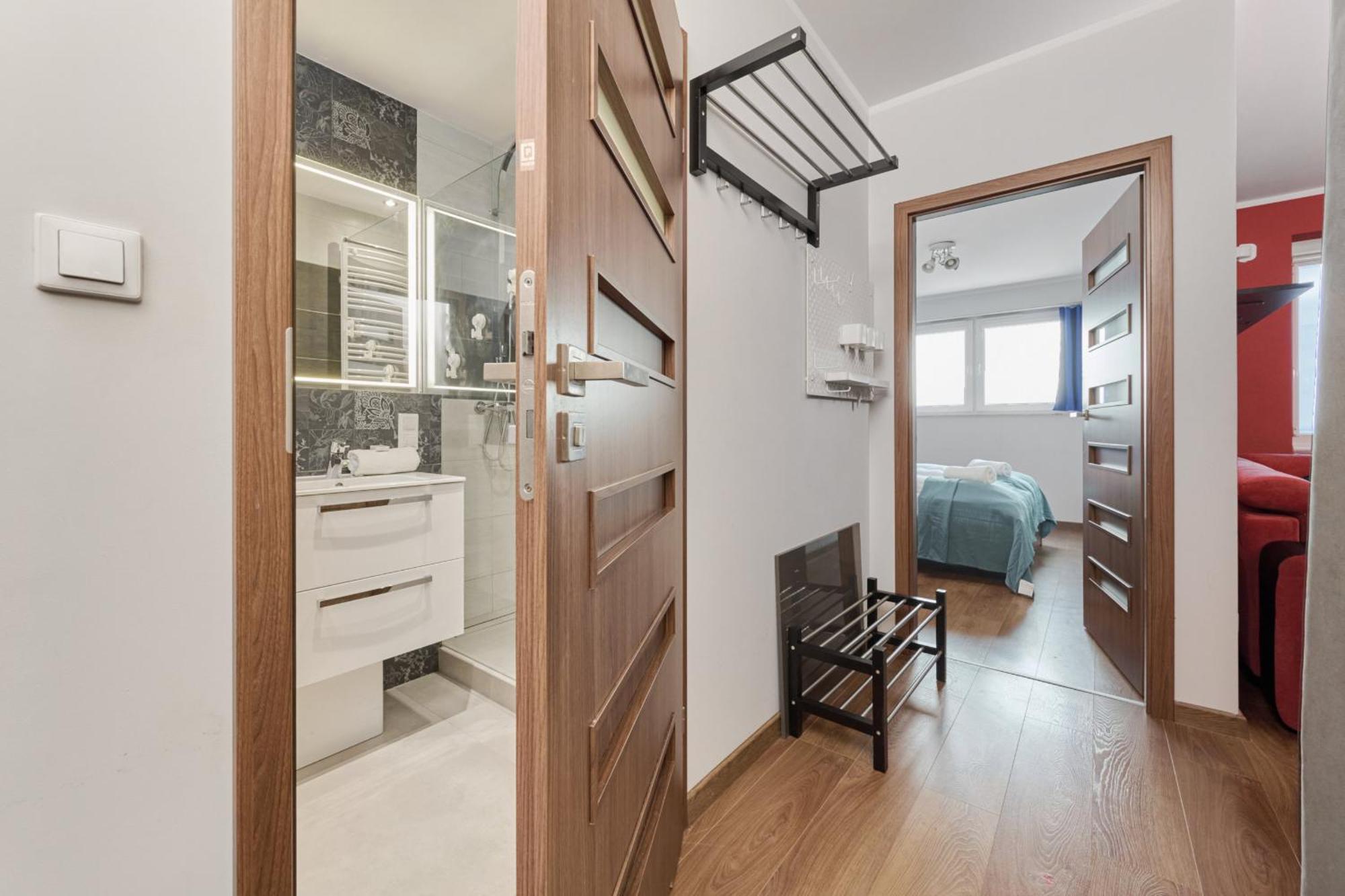 Drzewieckiego With Parking By Renters Apartment *