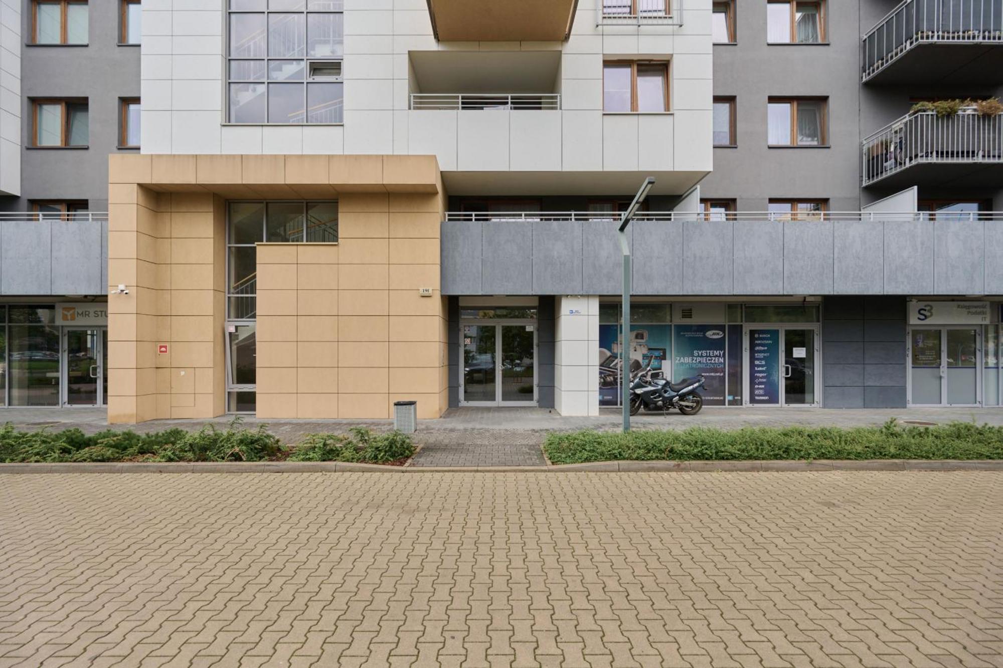 Drzewieckiego With Parking By Renters * Wroclaw